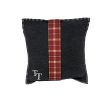 Load image into Gallery viewer, Boston College Pillow Cover