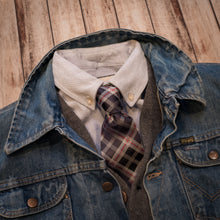 Load image into Gallery viewer, UConn Tie